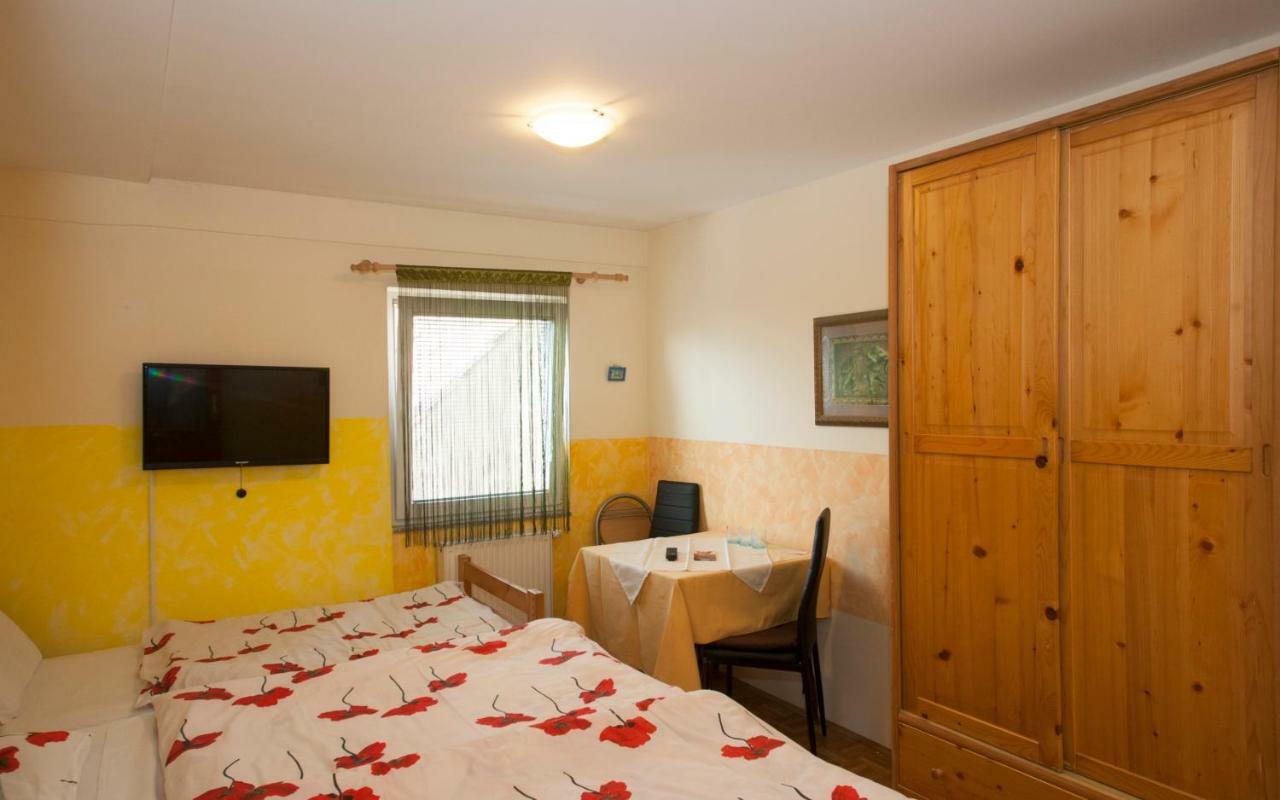 Guest House Celan Spodnja Hajdina Luaran gambar